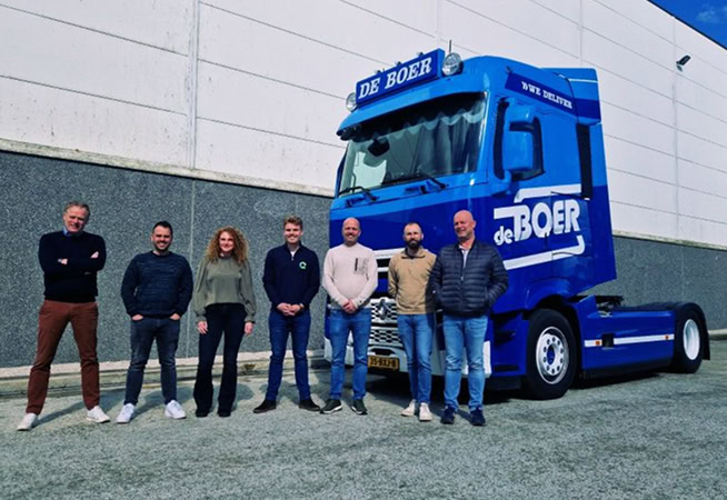 Team vor De Boer-Truck