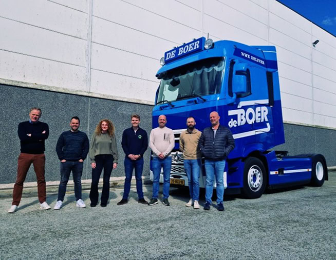 Team vor De Boer-Truck
